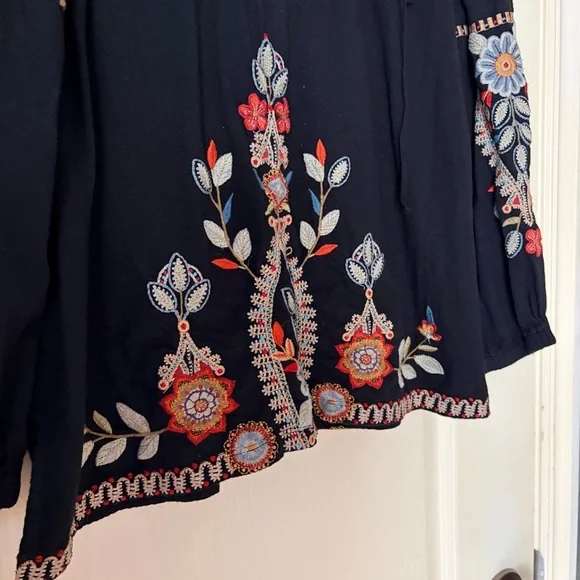 Johnny Was Black Peasant Tie Floral Embroidery Blouse Top, XS - Picture 3 of 9